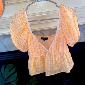 American threads puff sleeve blouse